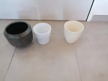 Caches pots