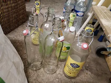 6 bouteilles en verre avec bouchon mécanique