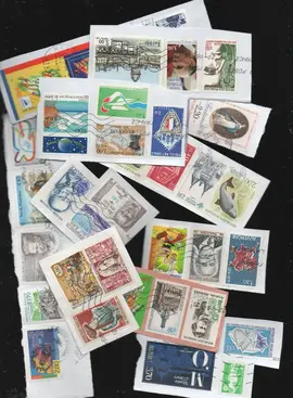 Donne timbres France sur fragments