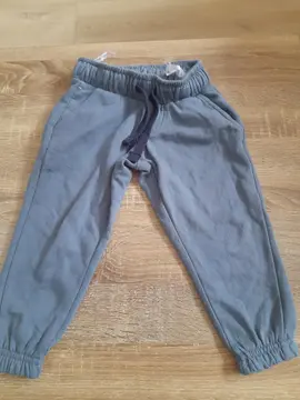 pantalon gris T 92