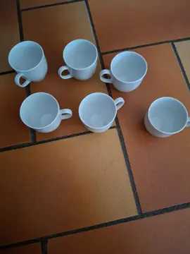 petites tasses à café