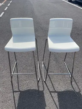lot de deux chaises hautes