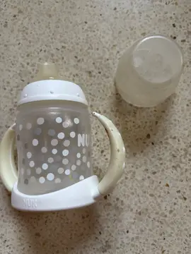 Gourde enfant avec anse blanche