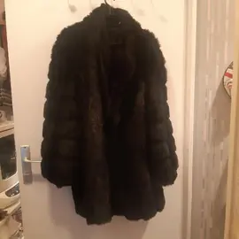 Manteau en fausse fourrure - Couleur noire - Taille 48