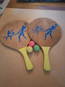 raquettes de plage en bois