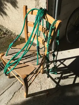 balançoire et cordes à noeuds