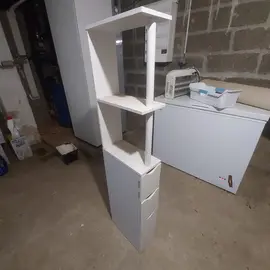 meuble étroit