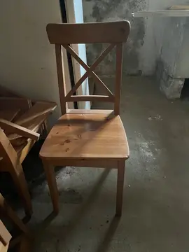 6 chaises IKEA à reparer