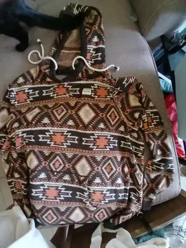 pull avec capuche grande taille