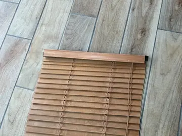 stores en bois