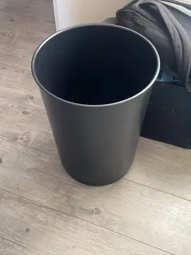 lot de deux poubelles