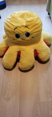 pieuvre géante en peluche réversible
