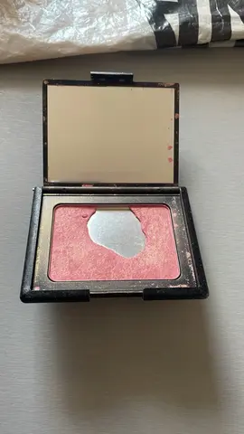 Blush joues