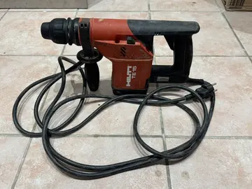 Perforateur Hilti TE15 (à réparer)
