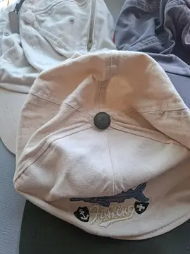 lot de casquettes