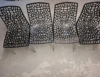 Chaises en plastique