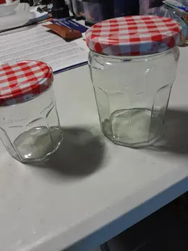 pots de confiture vide