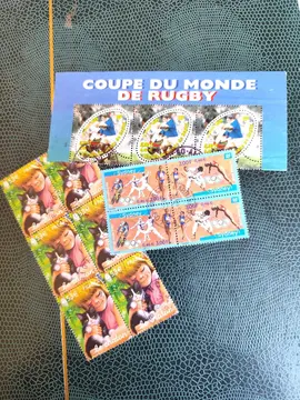 3 petits blocs timbres France