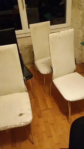 5 chaises
