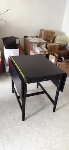 Table bois noire