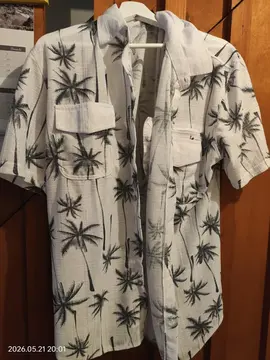 lot 3 chemises hommes 2 taille L et 1 taille XL
