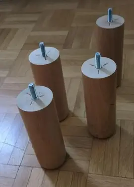 4 pieds de lit