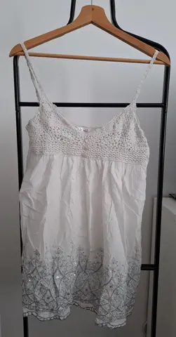 robe blanche macramé et coton