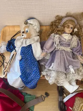 deux poupées