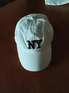 casquette ado adulte. N Y.. neuve