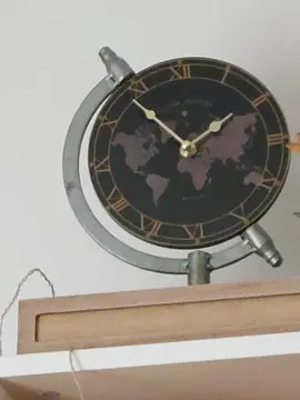 mappemonde horloge