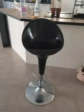 Chaise de bar noire