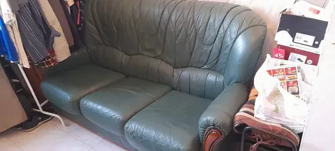 donne canapé fauteuil et 3 lits pliants