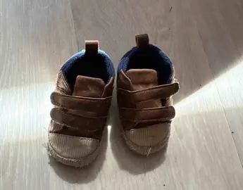chaussures 3-6mois