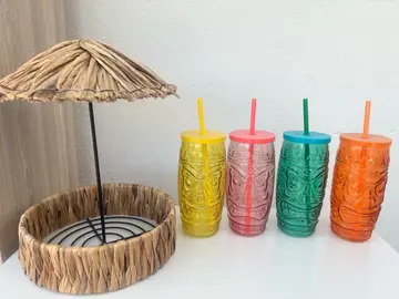 lot verres Tiki