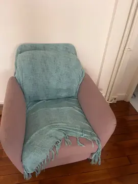 fauteuil IKEA rose