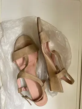 sandales daim beige 39 (petit)