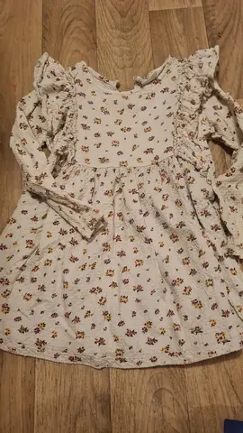 Robe 4/5 ans
