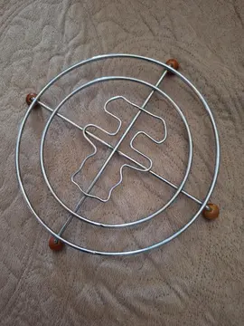 Dessous de plat en métal