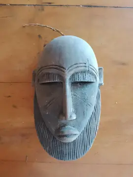 Masque africain en bois