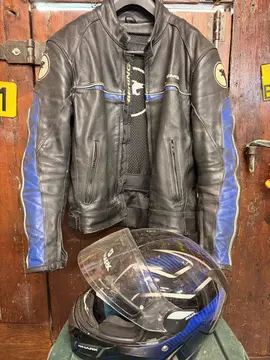 casque et blouson moto cuir