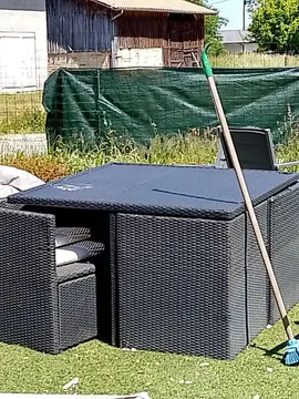salon de jardin avec fauteuils