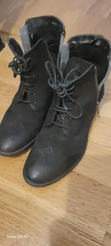 bottine noir esprit
