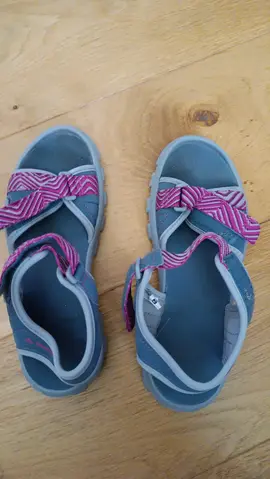 Chaussures scratchs été 36/37