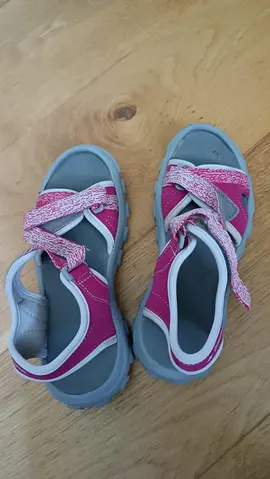 Chaussures scratchs été 34/35