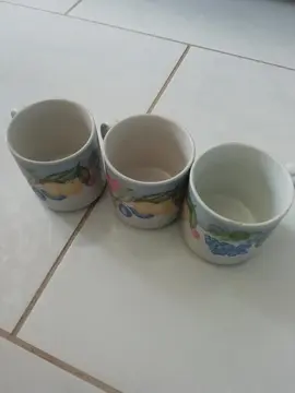 Tasses décor fruits