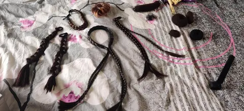 fausses tresses et accessoires cheveux bruns