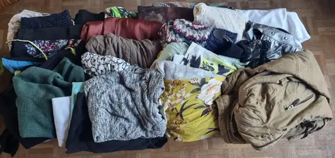 T.38 Vêtements Femme (1er Lot)