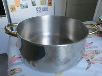 FAITOUT SBS Série « Gourmet royal » Inox 18/10° Sans couvercle Diamètre : 24cm
