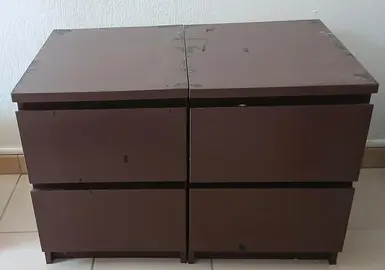 2 tables de nuit ikea