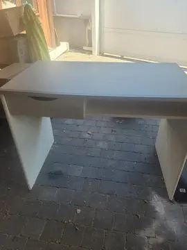 Bureau blanc